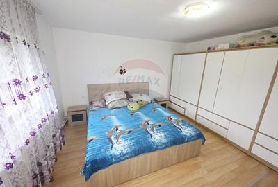 Casa / Vila cu 4 camere de vanzare Tarcau - 3