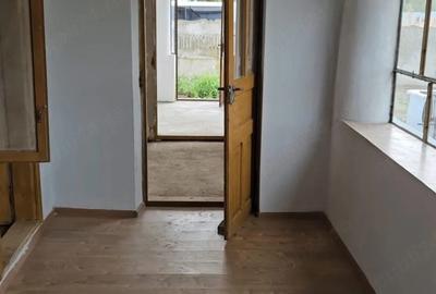 Casă cu 4 camere cu Teren 1400 Mp în Lița - 1