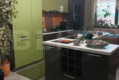 Casa individuala cu 5 camere, 240 mp, 12,8 ari teren, zona nord - 9