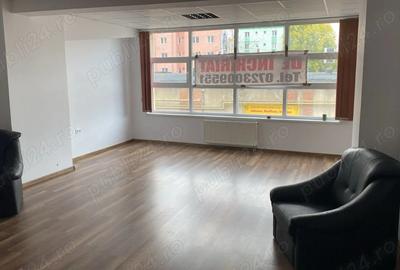 Spațiu comercial, de 44 mp, în Central - 2