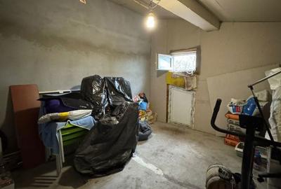 Casă cu 7 camere cu Teren 186 Mp în Rahova - 12