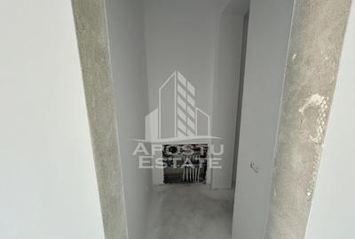 Vand apartament in triplex P+E+M, proiect deosebit, la alb, Sacalaz. - 9