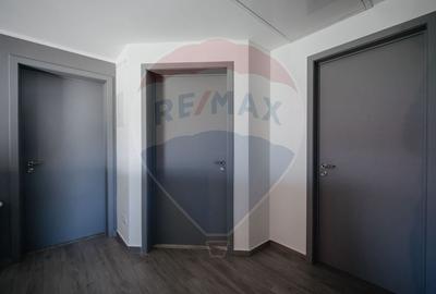 Casă cu 4 camere cu Teren 400 Mp în Ipotești - 24