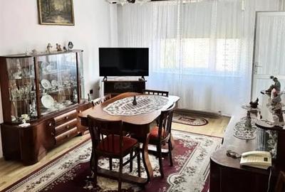 Apartament cu 2 camere circular, mobilat în Noua