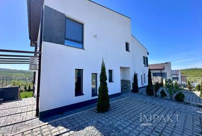 Duplex cu 4 camere cu Canalizare în Borhanci - 1