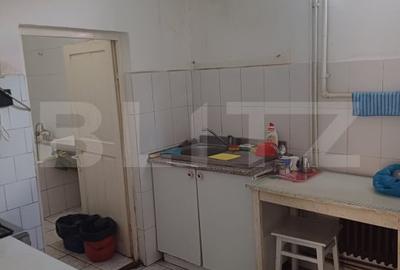 Casă individuală cu 6 camere cu Canalizare în Iris - 8