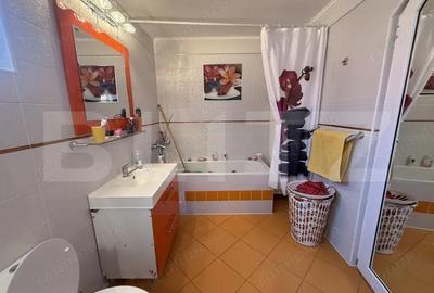 Casă cu Teren 3837 Mp în Central - 7