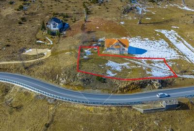 Teren Construcții intravilan de 985 mp, în Fundata - 3