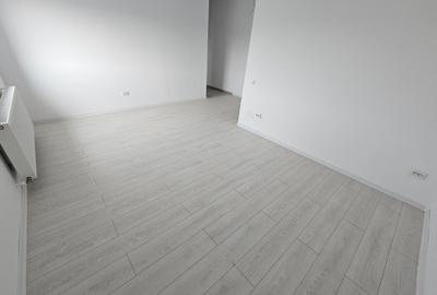 Garsonieră decomandată în Haliu - 4