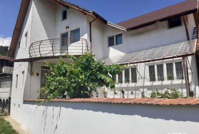 Casă cu 6 camere cu Teren 400 Mp în Călimănești - 8