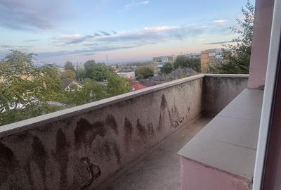 Apartament cu 3 camere decomandat în Central - 3