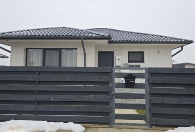 Casă cu 3 camere cu Teren 247 Mp în Berceni - 1