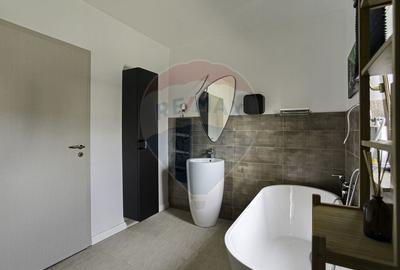 Casa la cheie, 5 camere, panouri fotovoltaice - VIA CARMINA - 10