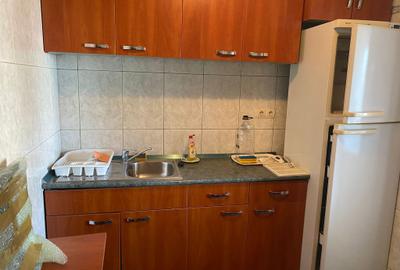 Apartament cu 2 camere decomandat în Capitol - 4