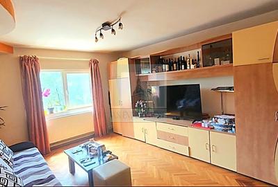 Apartament cu 4 camere decomandat, mobilat în Tractorul - 2