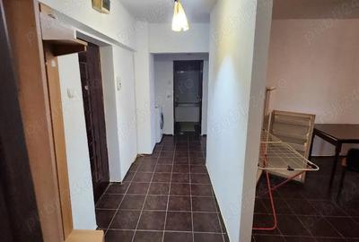 Apartament cu 2 camere decomandat în Școlilor - 1