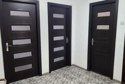 Apartament cu 4 camere semidecomandat în Rahova - 2
