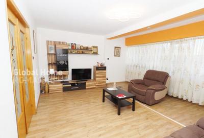 4 Camere 1 Mai-Titulescu | 105 mp | An 1982 | Vedere spate | - 2