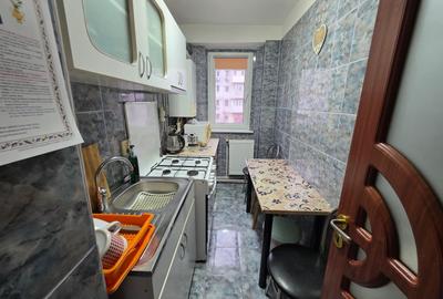 Apartament cu 2 camere semidecomandat, mobilat în Viziru 3 - 5