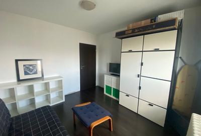 Apartament cu 3 camere semidecomandat în Brâncoveanu