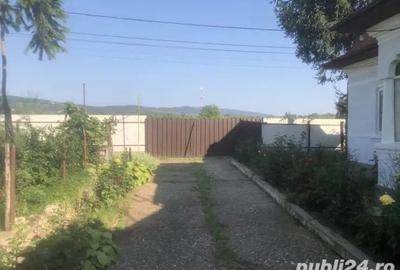 Casă cu 6 camere în Jariștea - 2