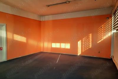 Spațiu comercial, de 754 mp, în Central - 2