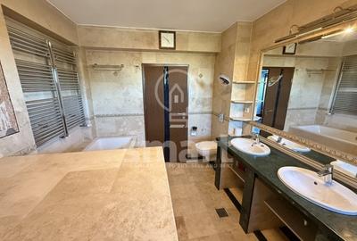 Casa cu 2 unitati locative - 14