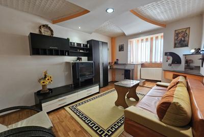 Apartament cu 2 camere decomandat în Micro 15 - 5