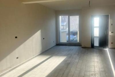 Casă cu 5 camere cu Teren 150 Mp în Rădăuți - 11