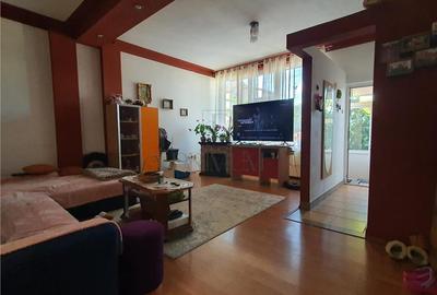 Duplex cu 7 camere cu Canalizare în Freidorf - 1