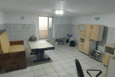 Spațiu comercial, de 31 mp, în Central - 1