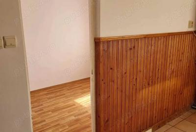 Apartament cu 3 camere semidecomandat în Central - 4