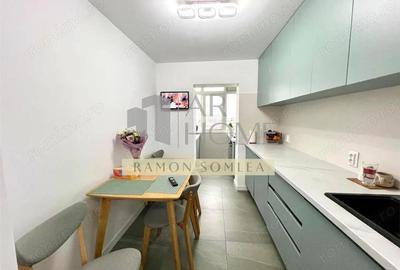 Apartament cu 3 camere decomandat în Paltiniș