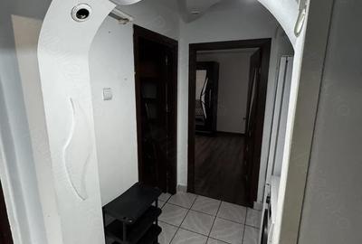 Apartament cu 2 camere decomandat în 9 Mai - 2