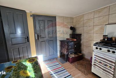 Casă cu 3 camere cu Teren 900 Mp în Poieni-Solca - 4