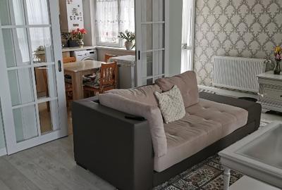 Apartament cu 3 camere decomandat, mobilat în Bucium - 10