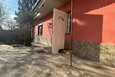 Casă cu 3 camere cu Teren 600 Mp în Central - 1