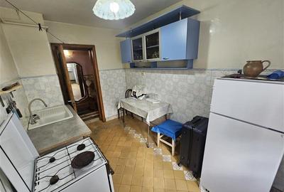 Apartament cu 4 camere semidecomandat, mobilat în Micro II - 21