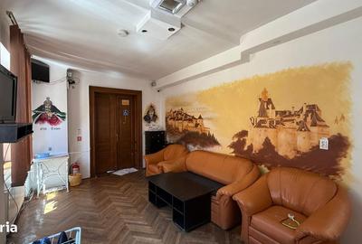 Casă cu 4 camere în Centrul Istoric