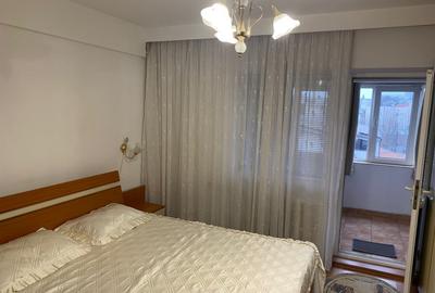 De inchiriat – Apartament 3 camere, termen lung – Zona Stadion Farul - 14