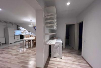 Apartament cu 3 camere semidecomandat în Central - 1