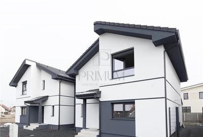 Duplex cu 4 camere cu Canalizare în Moșnița Veche - 2