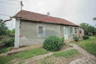 De vanzare casa cu 3 camere ?i teren 3205 mp in Sannicolau Roman - 8