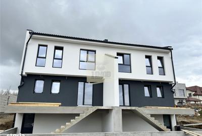 Casă cu 4 camere cu Teren 300 Mp în Central