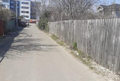 Teren Construcții intravilan de 600 mp, în Kamsas - 1
