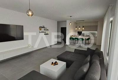 Apartament cu 4 camere decomandat, mobilat în Sebeș - 2