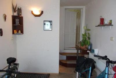 Casă cu 6 camere în Central - 11