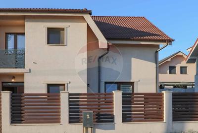 Casa cu 4 camere, de inchiriat in cartierul Tineretului - 17