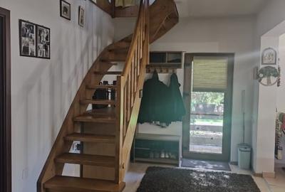 Casa pe Valea Oltului - Zona Mănăstirea Cornet - 7