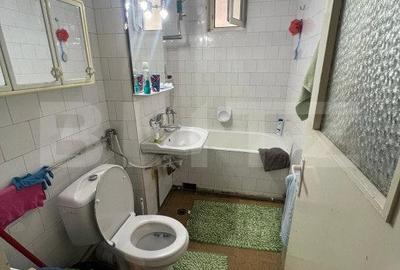 Apartament cu 3 camere semidecomandat în Central - 2